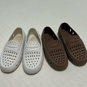 2 pair of Floafers